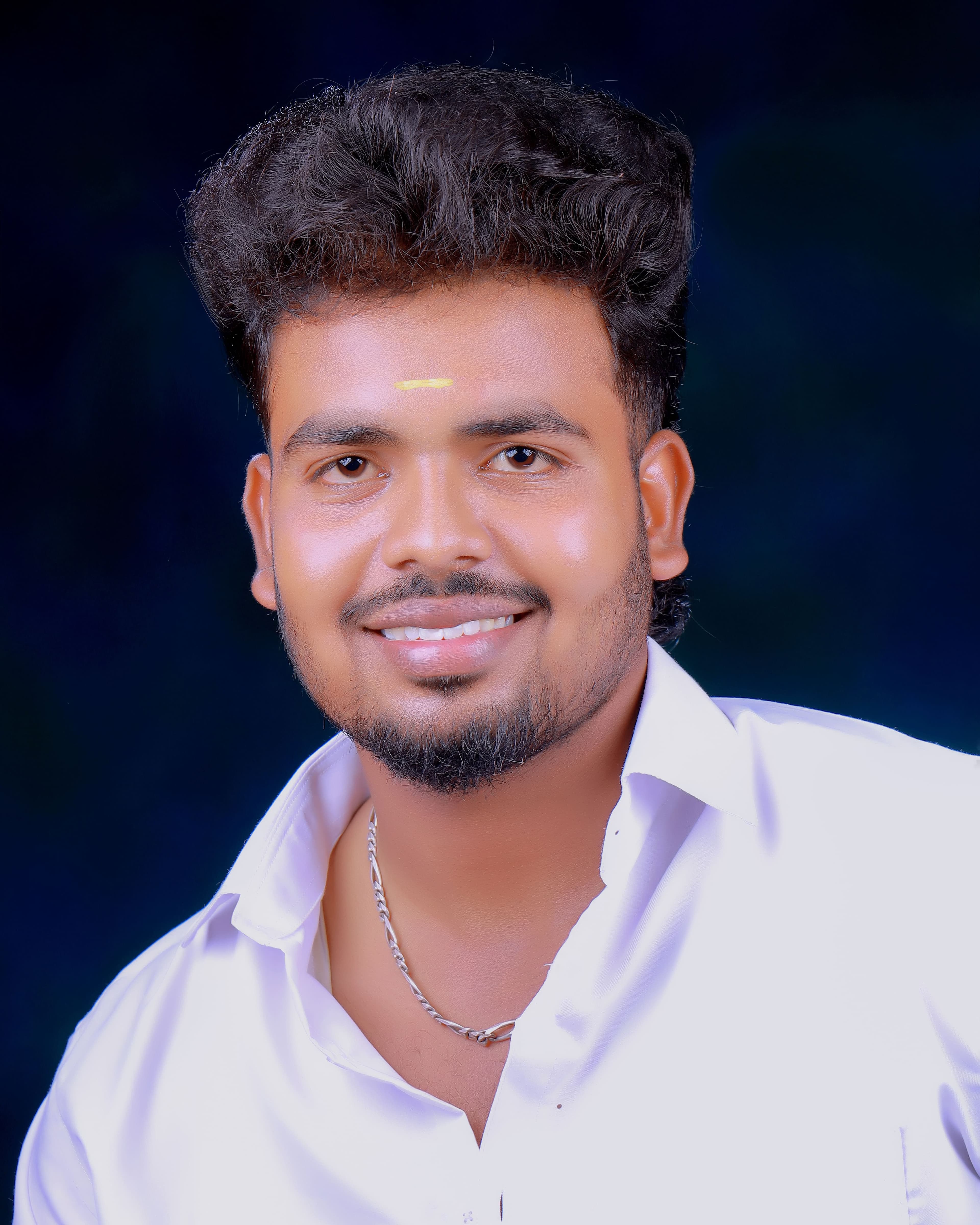 Dinesh.S — Owner, Mayilon Frames